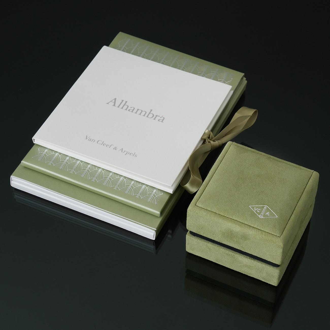 Van Cleef & Arpels(USED)반클리프앤아펠 빈티지 알함브라 네크리스 화이트골드 자개